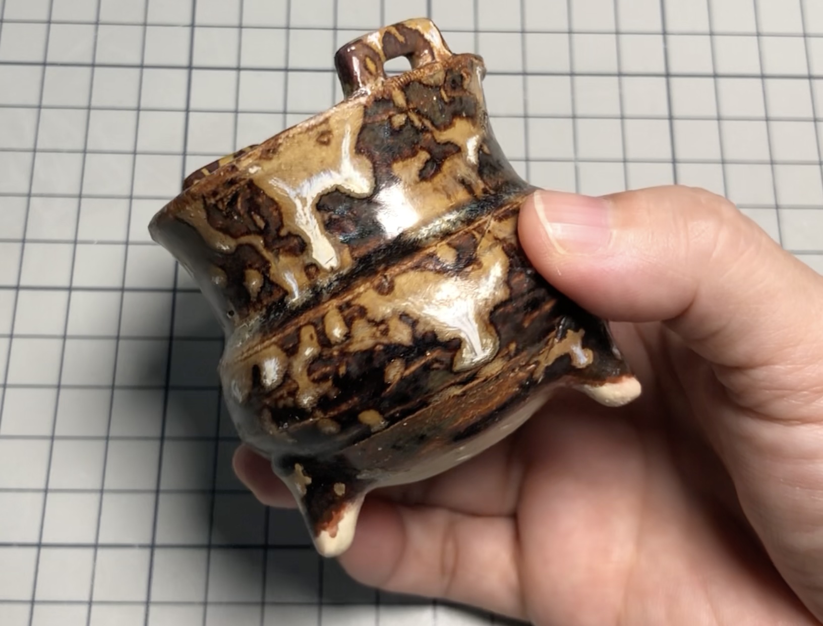 修復後：宋代吉州窯撒斑釉琴爐