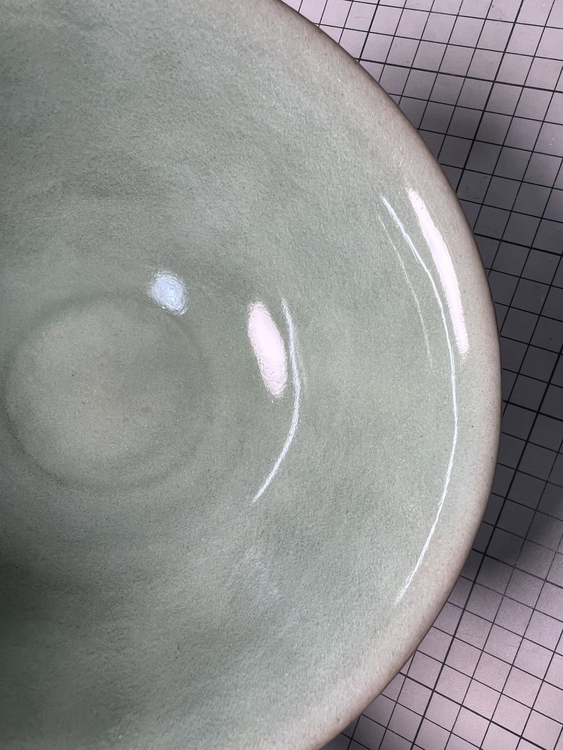 修復後：龍泉窯青釉蓮瓣碗